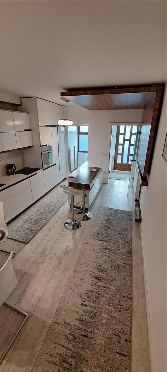 Banesë Penthouse 140m2 me qira në Dardani 2