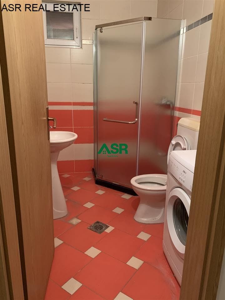 Lëshohet banesa me qira në lagjen parku i qytetit