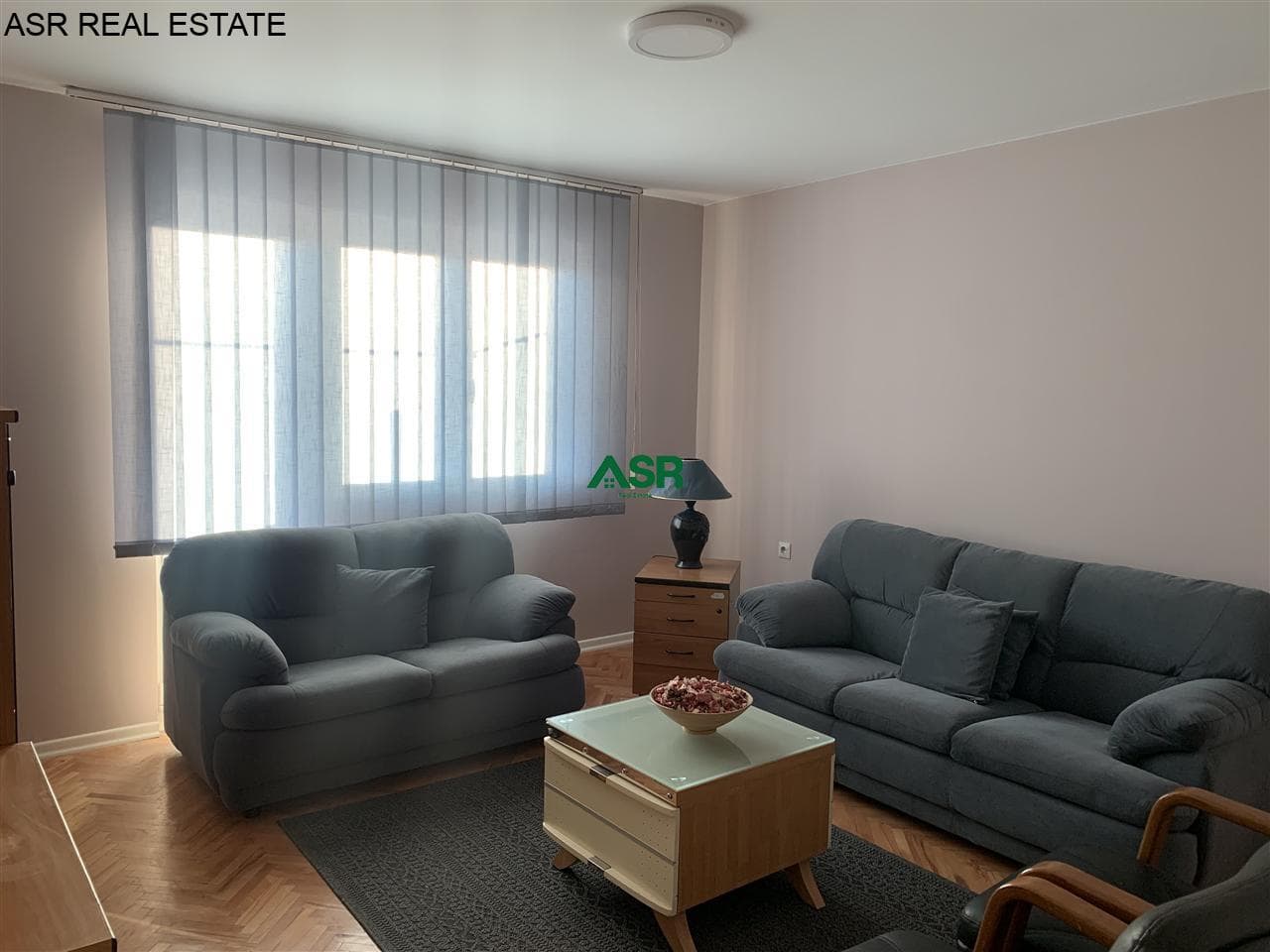 Zyre 70m2 me qira në qender 4