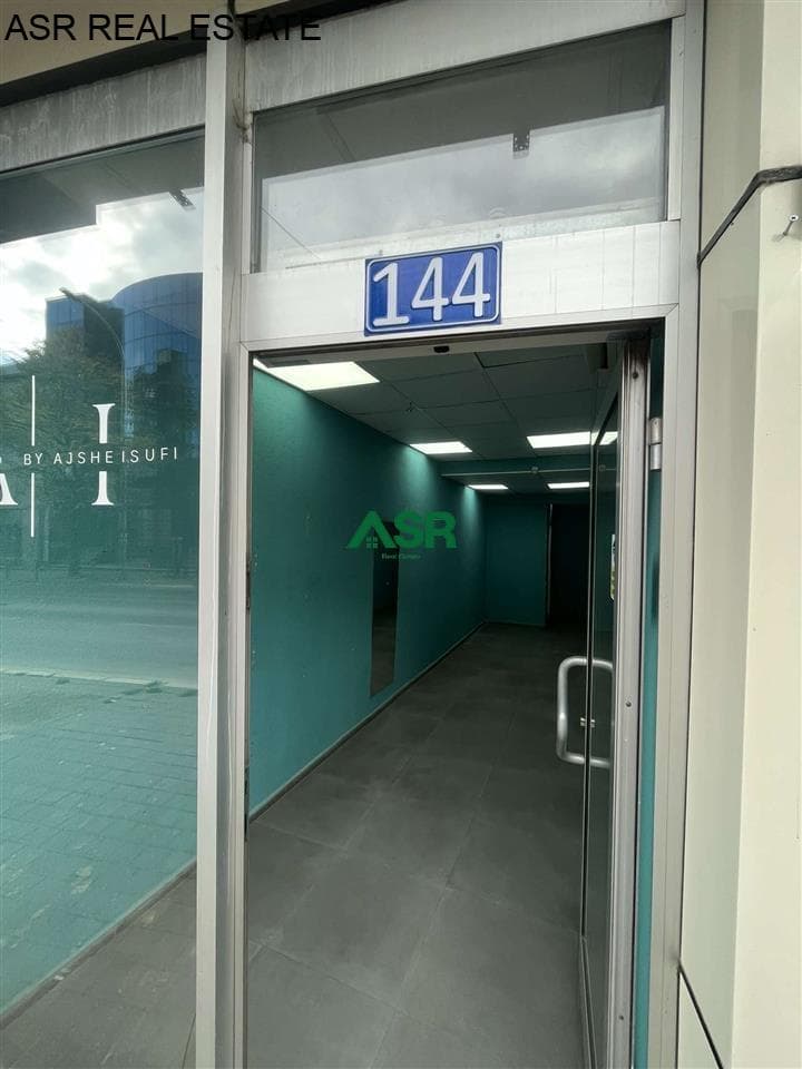 Lokal 20m2 me qira në lagjen Qafa 2