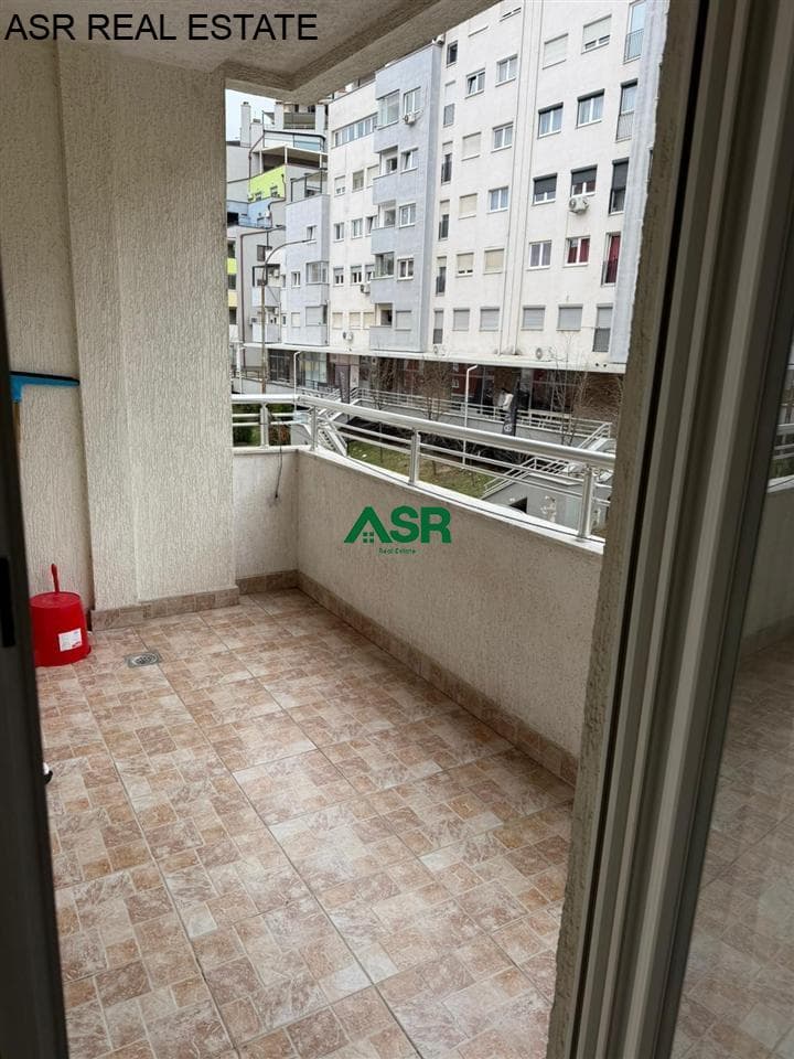 Banesë 65m2 me qira në lagjen Arberia 4