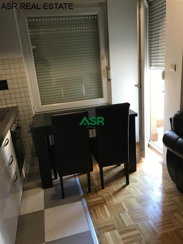 Lëshohet banesa me qera në lagjën Qendër(Sllovenia Sporteve)