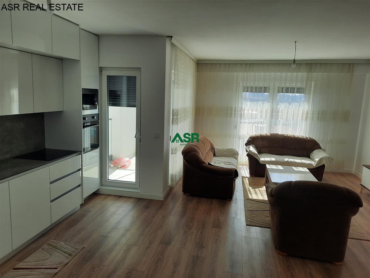 Lëshohet banesa me qira në lagjën e spitalit, rr.Muharrem Fejza 3
