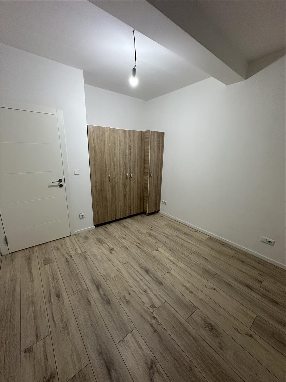 Lëshohet banesa me qira në lagjen e spitalit rr. Muharrem Fejza 4