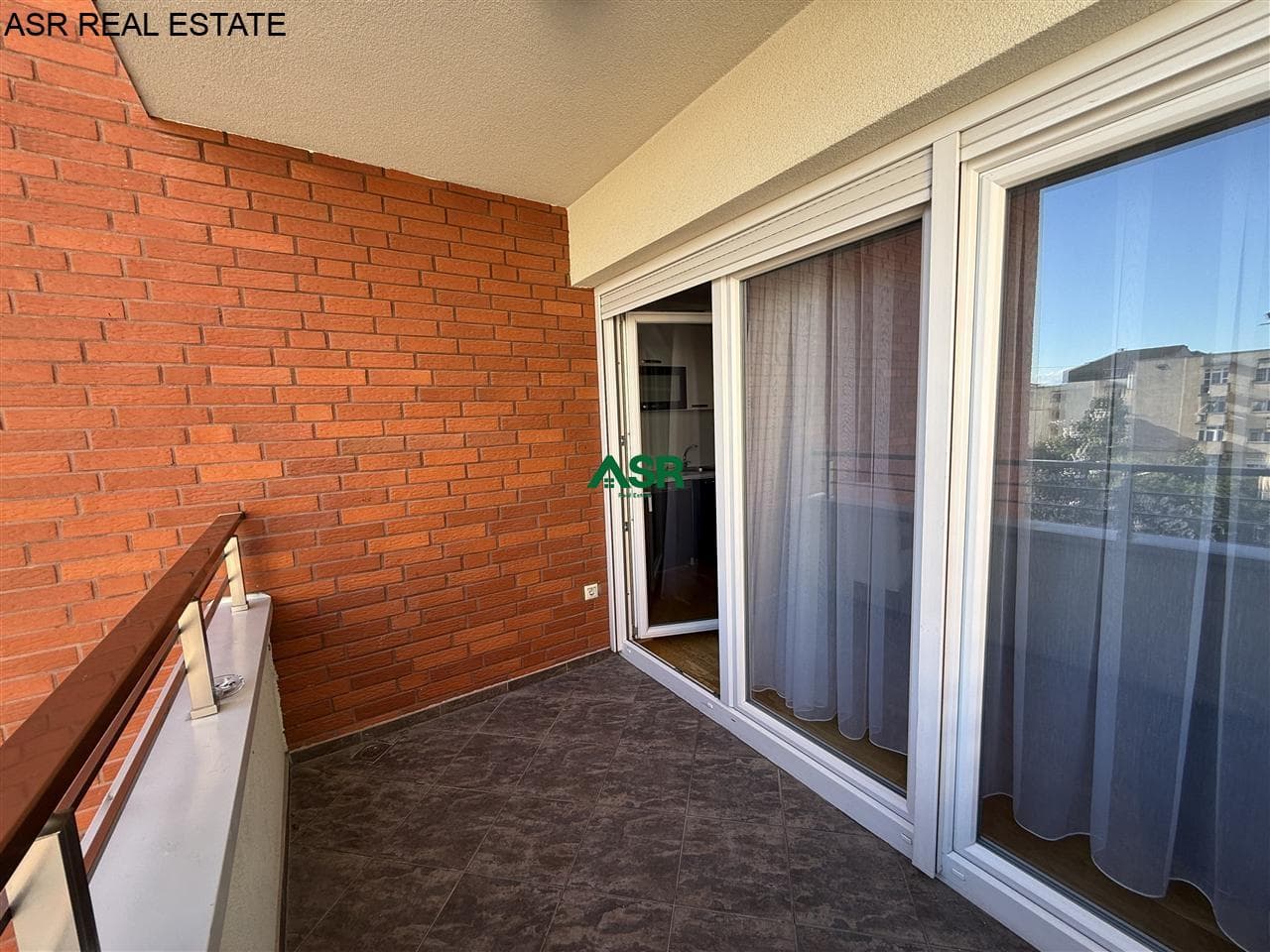 Banesë 90m2 me qira në lagjen bregu i diellit 3