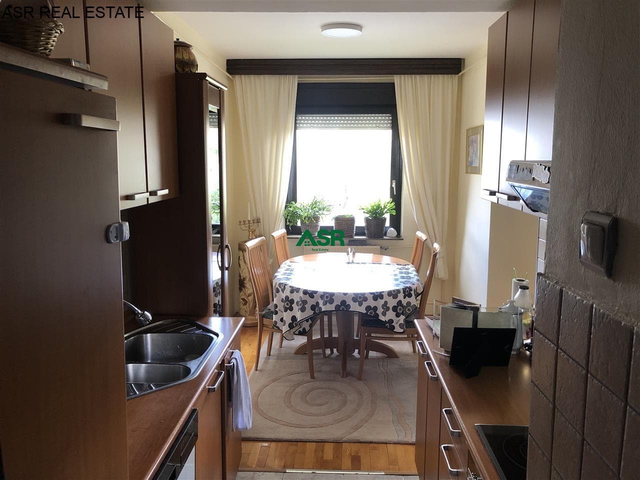 Shitet banesa duplex ne lagjen Bregu i Diellit 3