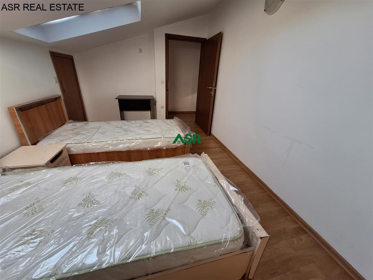 Lëshohet banesa duplex me qira në lagjen 4 llulla 3