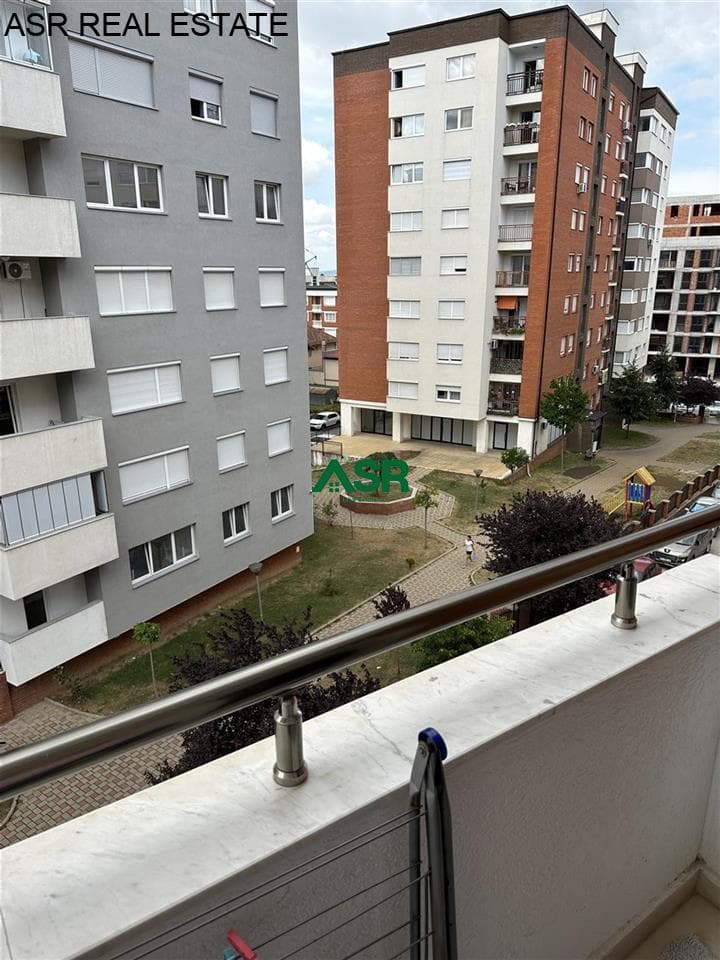 Lëshohet banesa me qira në lagjën rruga B