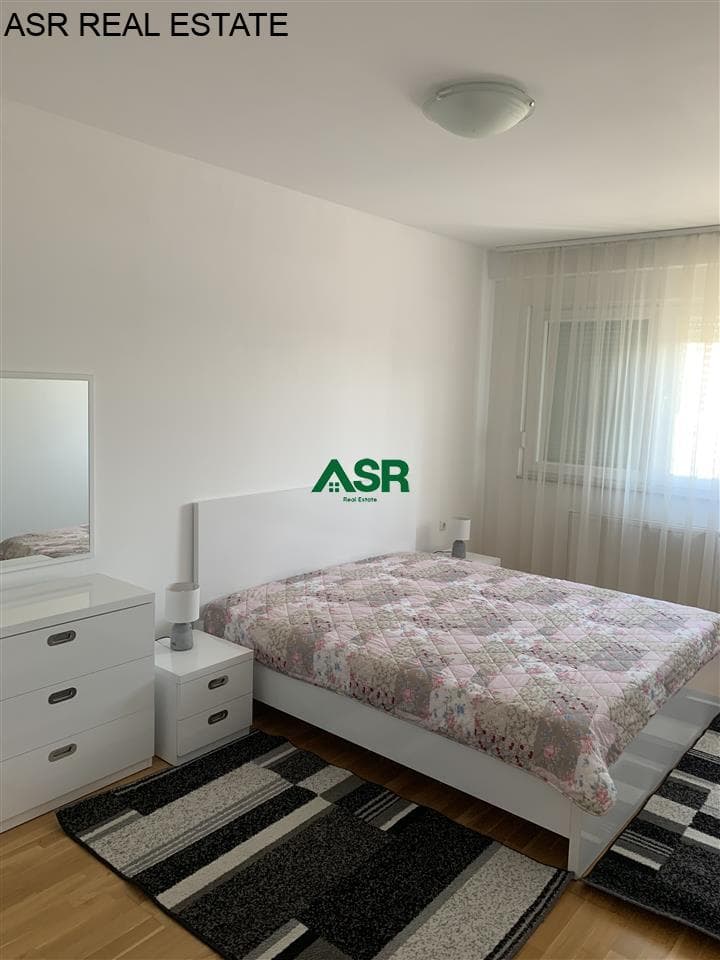 Banesë 96m2 me qira në Arberi 3