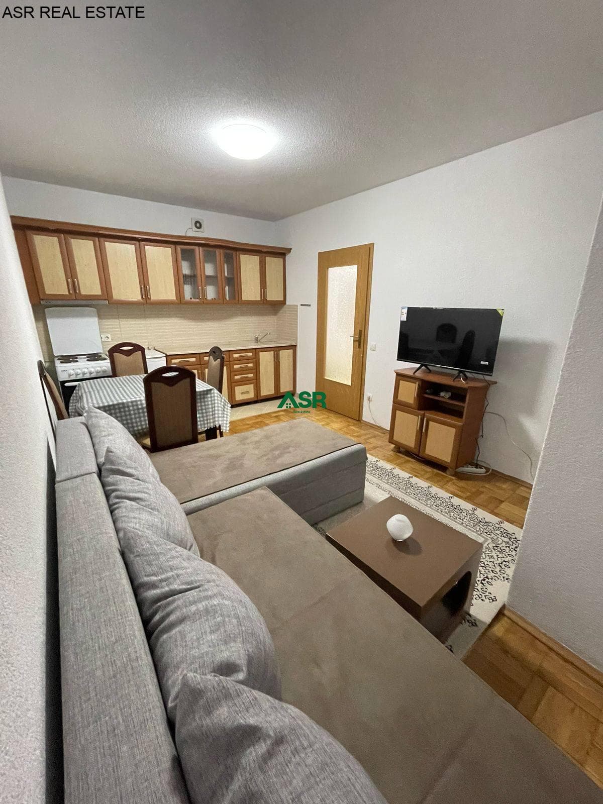 Banesë 40m2 me qira në qender 4