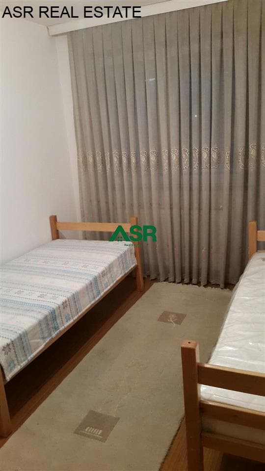 Lëshohet banesa me qira në lagjen Tophane 3
