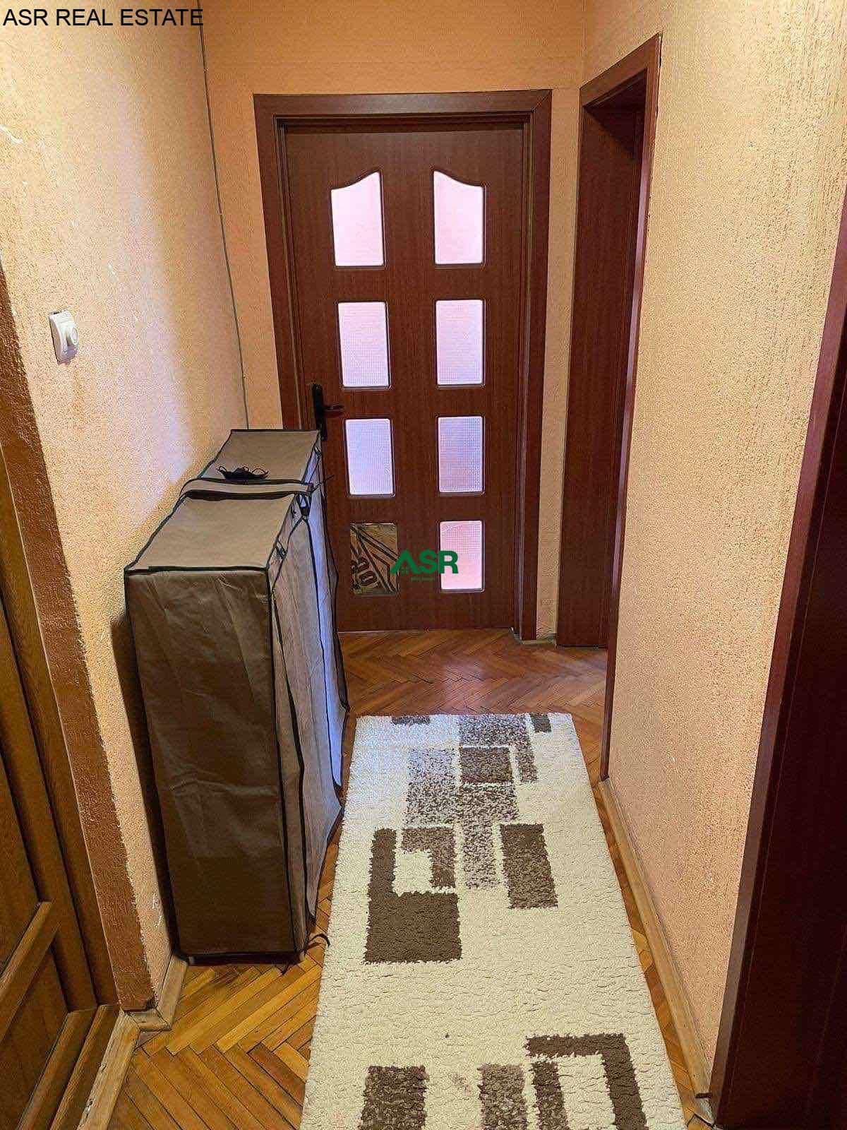 Lëshohet banesa me qera në lagjën pejton 3