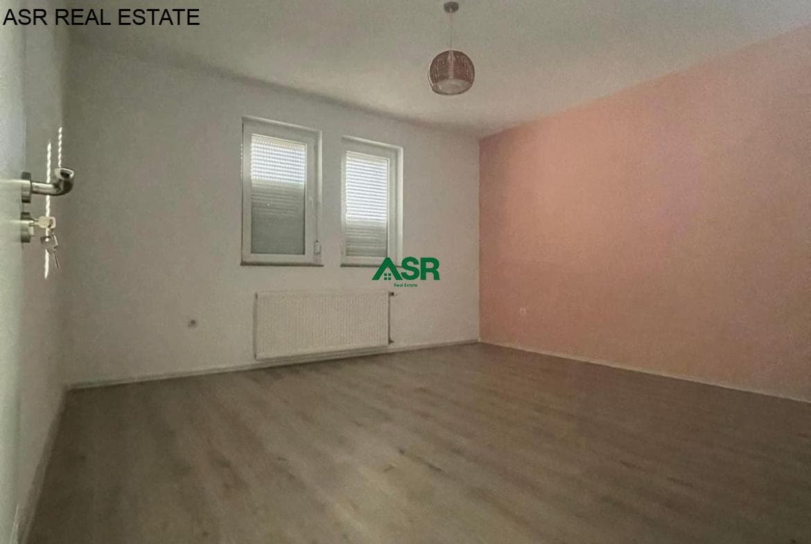 Shitet shtepia ne lagjen Qendresa ne Prishtine 4