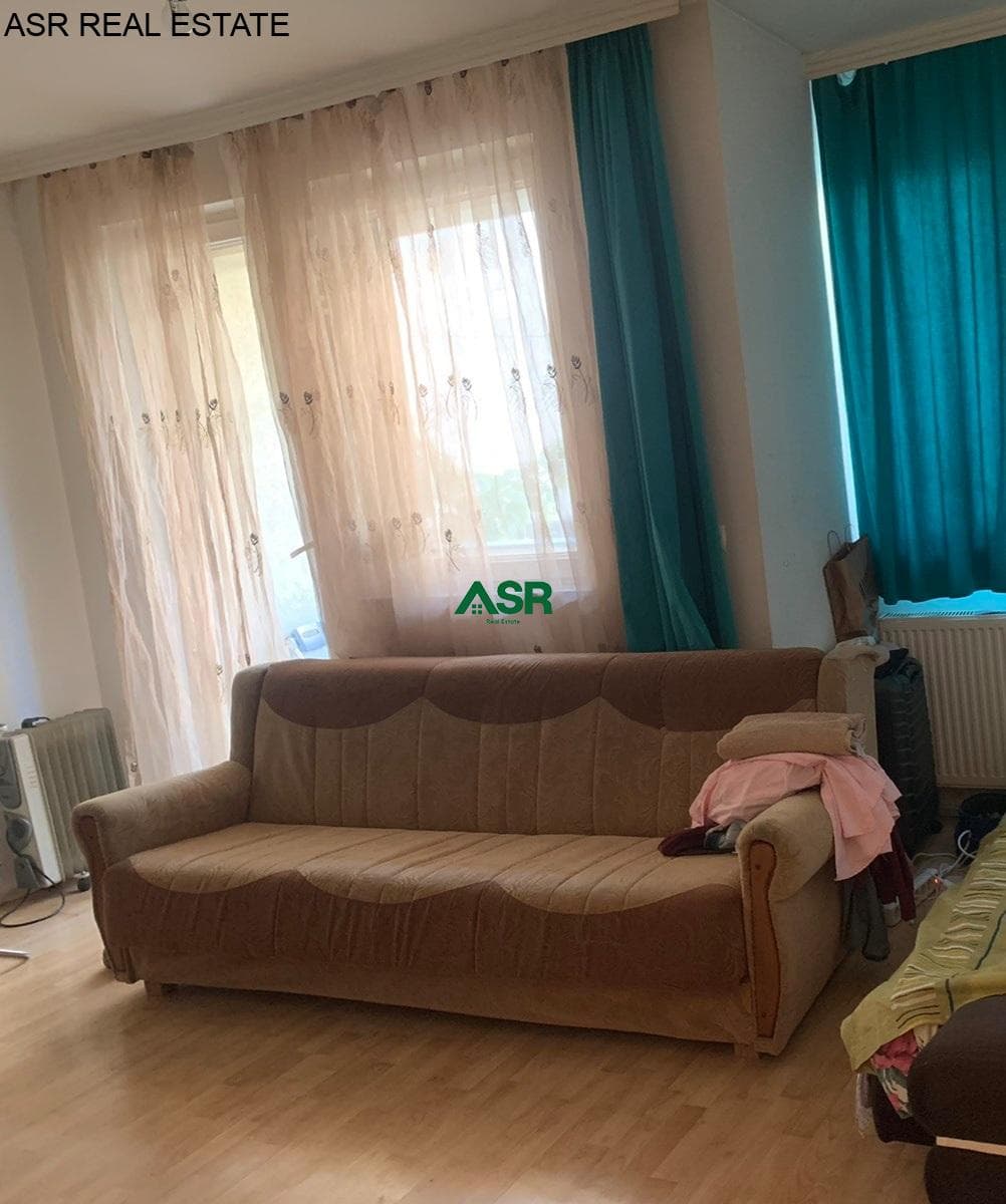 Lëshohet banesa me qera në Rrugen B 2