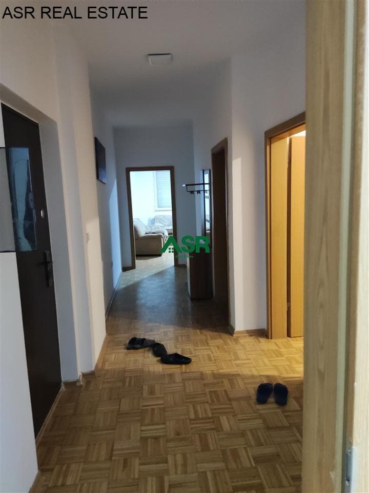 Banesë me qira në Emshir 2