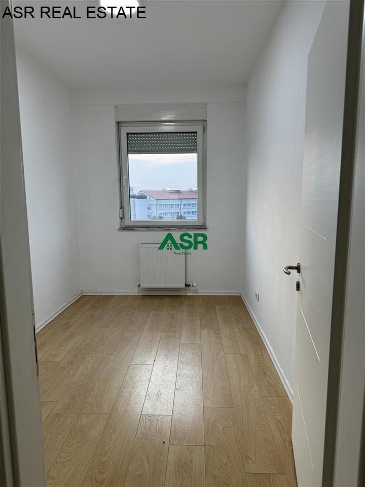 Banesë/zyre 107m2 me qira në lagjen e spitalit 2