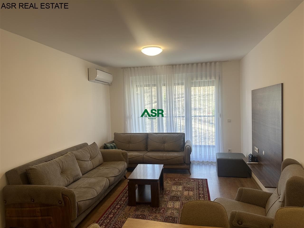 Lëshohet banesa me qira në lagjen Prishtina e re 4