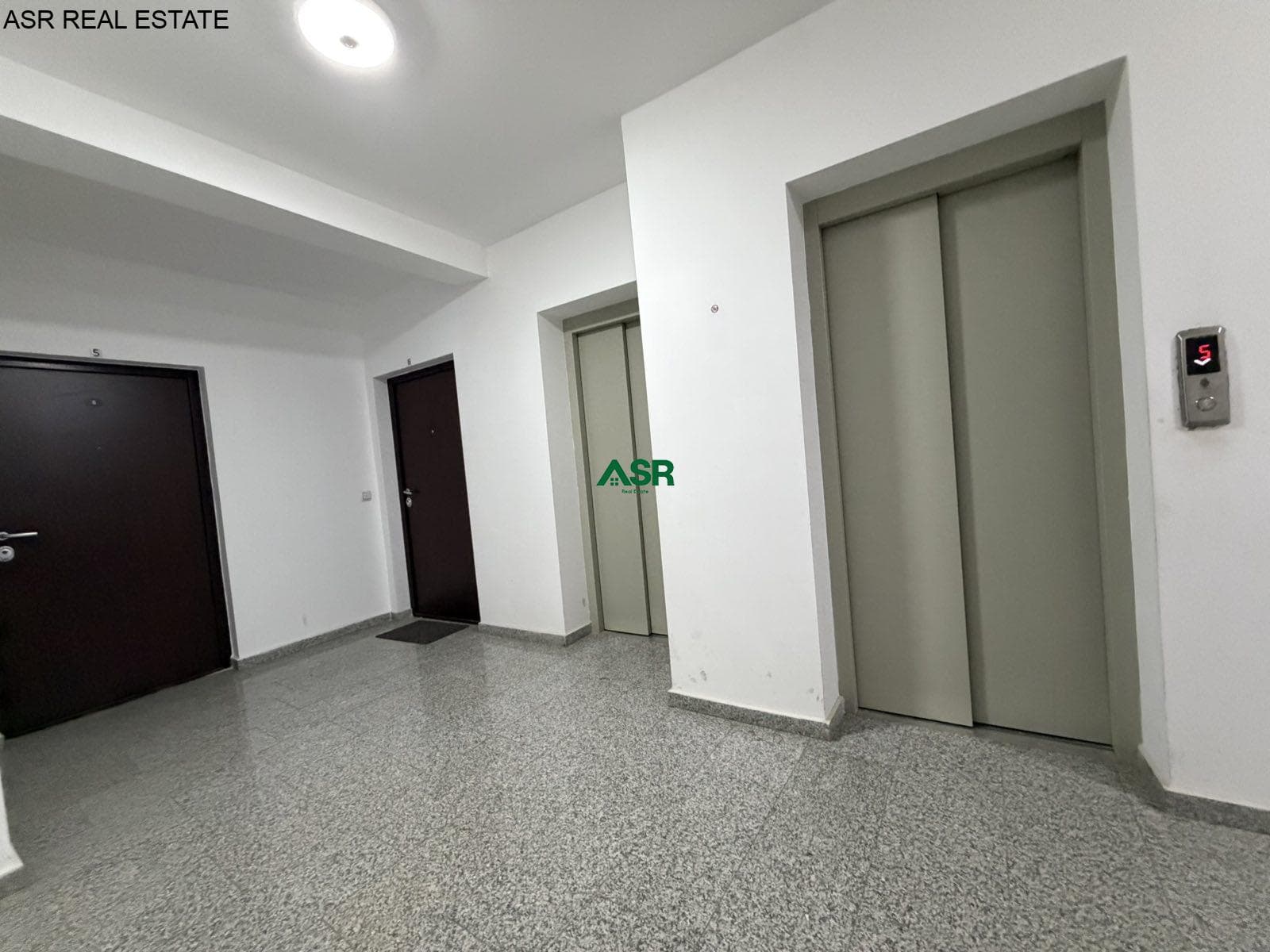 Banesë/zyre 100m2 me qira në Emshir 2