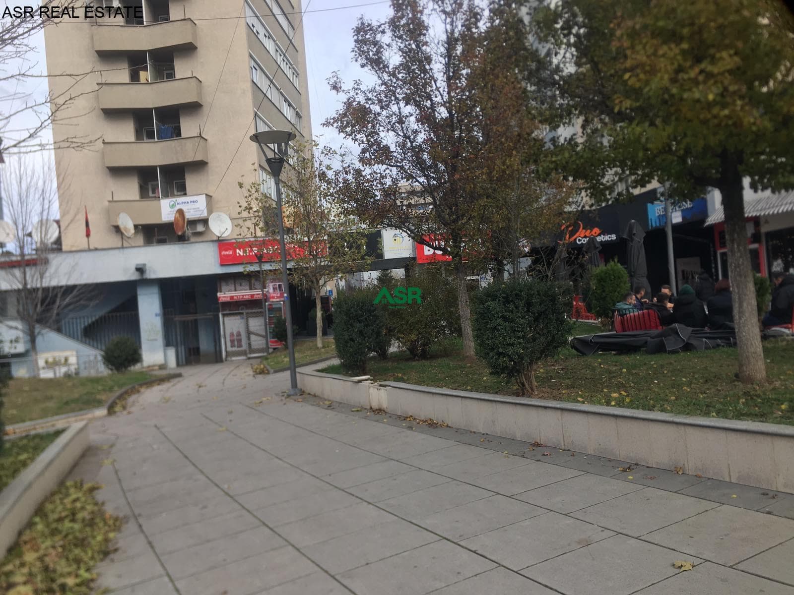 Lëshohet banesa me qira në lagjen qender