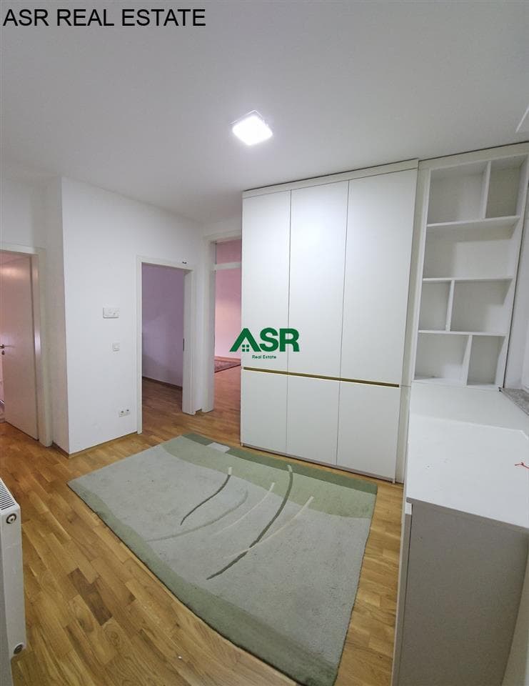 Banesë 90m2 me qira në Rrugën C, tek objekti Rezidenca Gjermane. 4