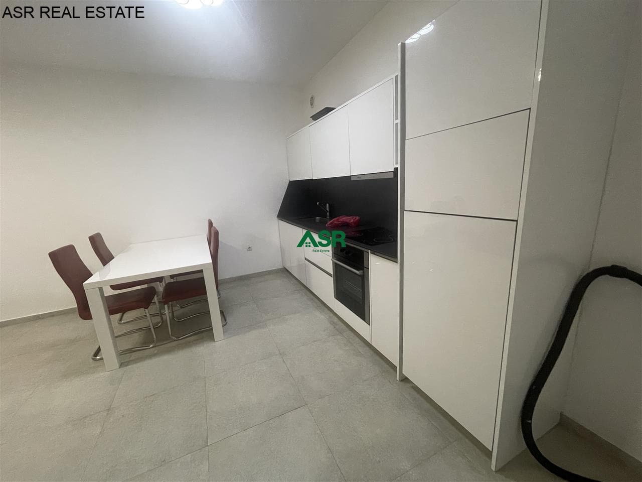 Lëshohet banesa me qira në lagjën e spitalit 4