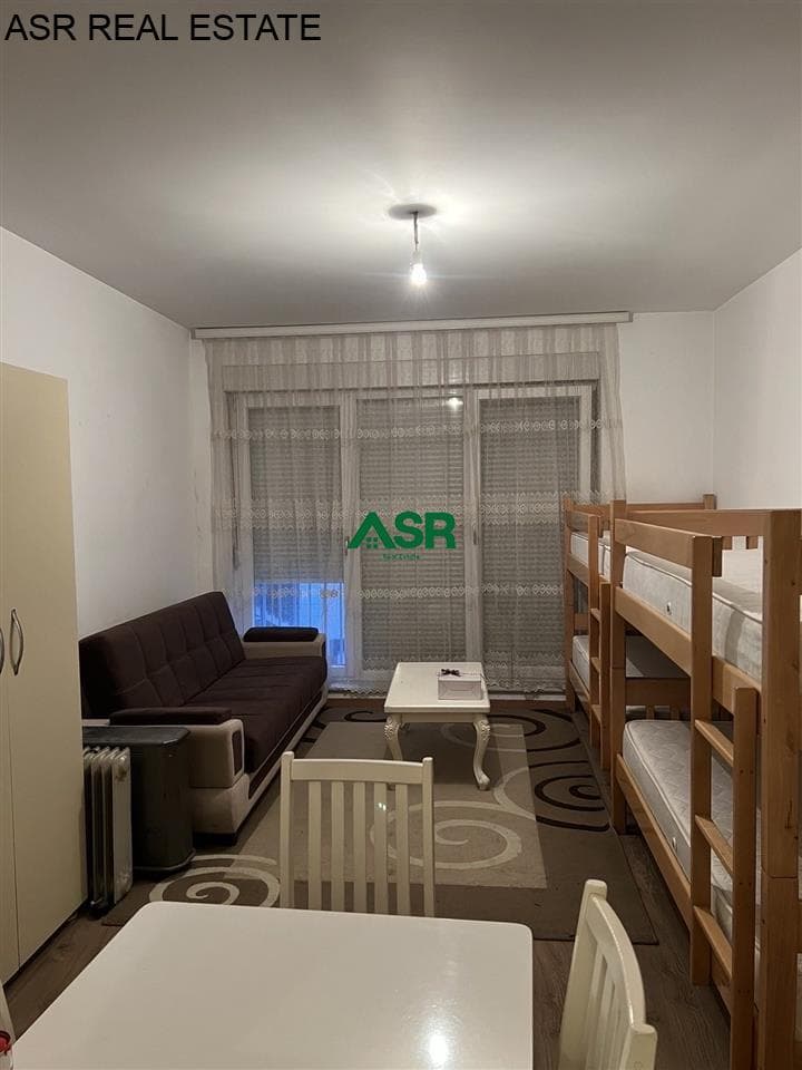 Banesë 40m2 me qira në lagjen e muhaxhereve