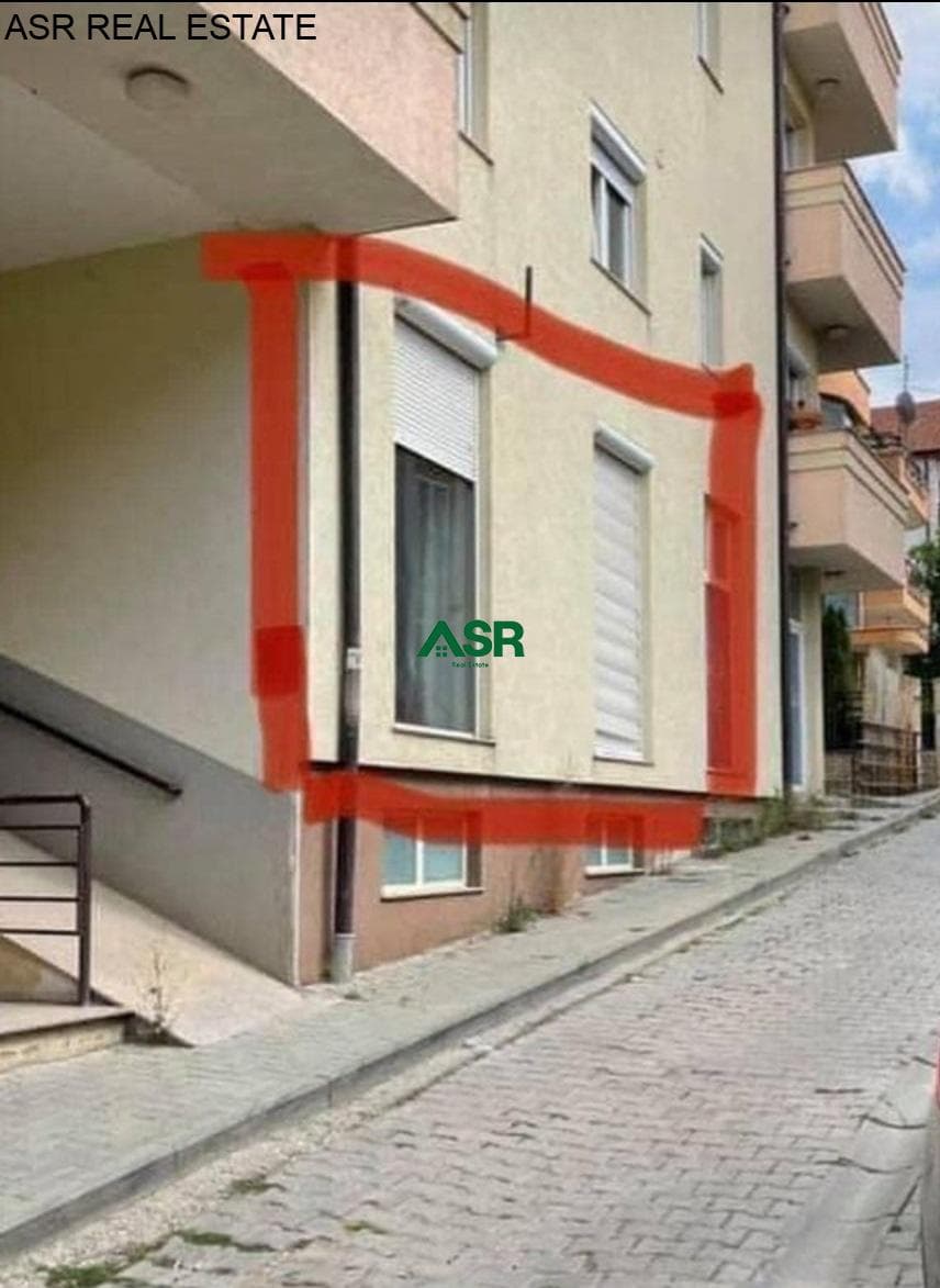 Lëshohet banesa me qera në lagjën Mat 1