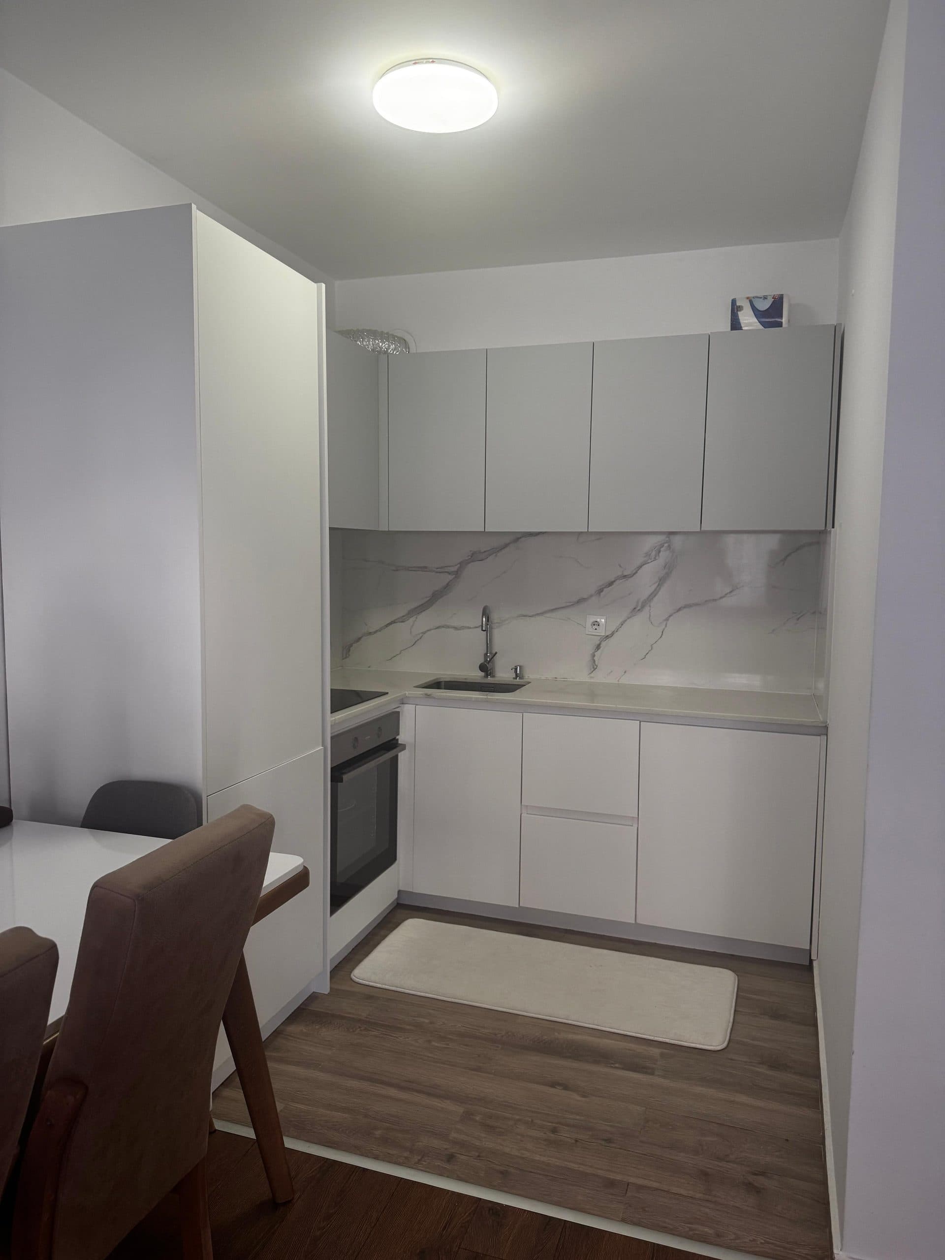 Ofrohet banesa me qira me sipërfaqe 52m2, ne lagjen Arberia,