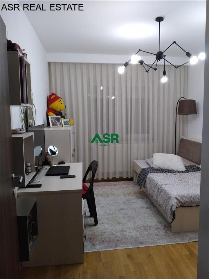Lëshohet banesa me qira në lagjën Arberia 4