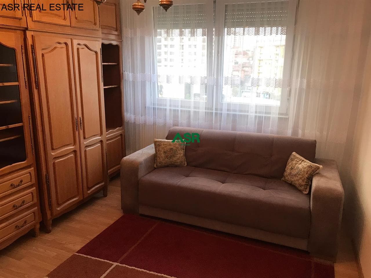 Lëshohet banesa me qira në lagjen rruga B