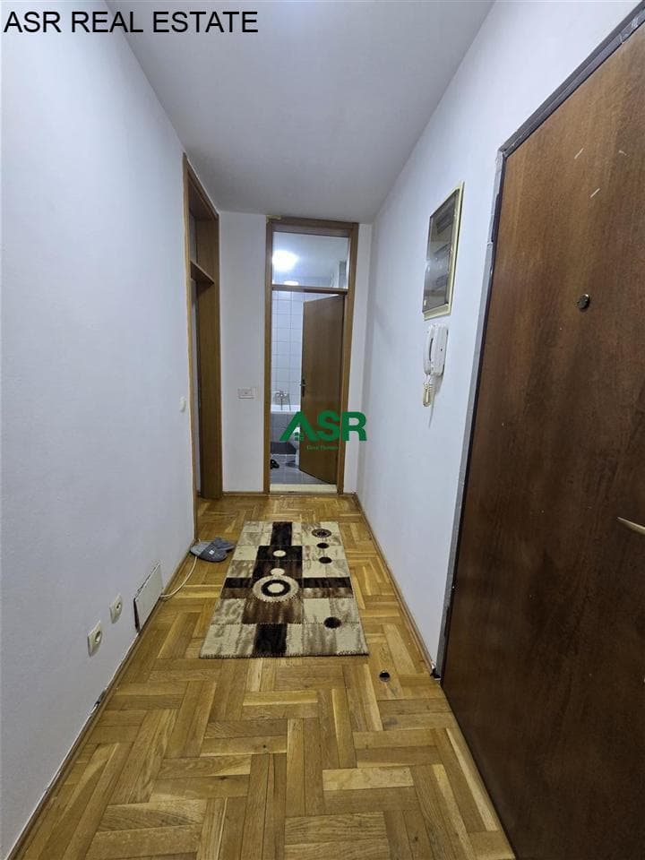 Lëshohet banesa me qira në lagjen Emshir 4
