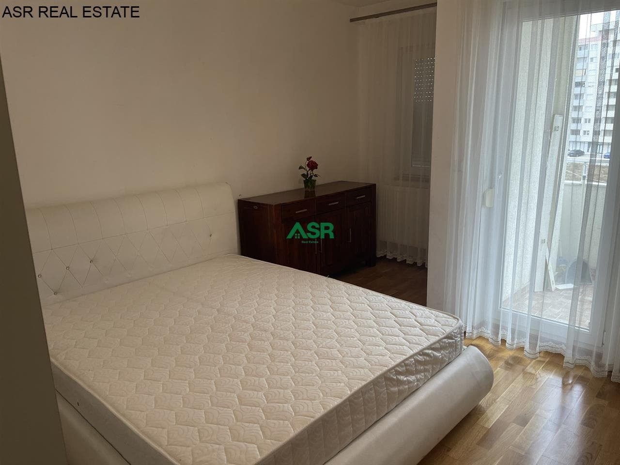 Lëshohet banesa me qira në lagjën Rruga C