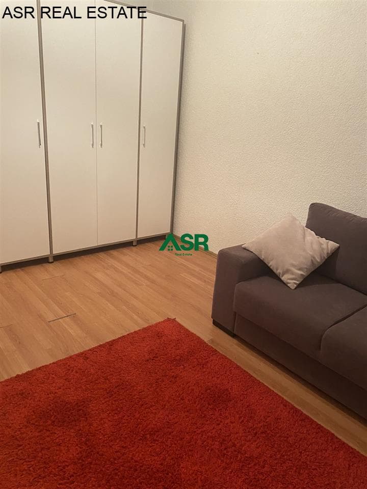 Lëshohet shtepia me qira në lagjën Arberia