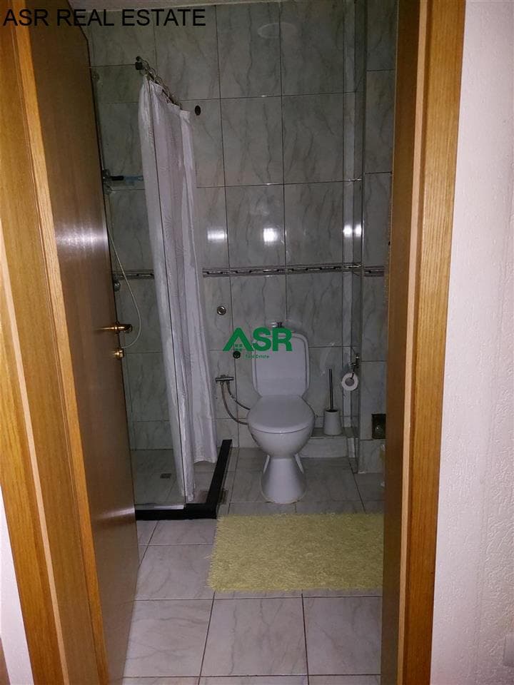 Lëshohet banesa me qira në lagjën Bregu i diellit 4