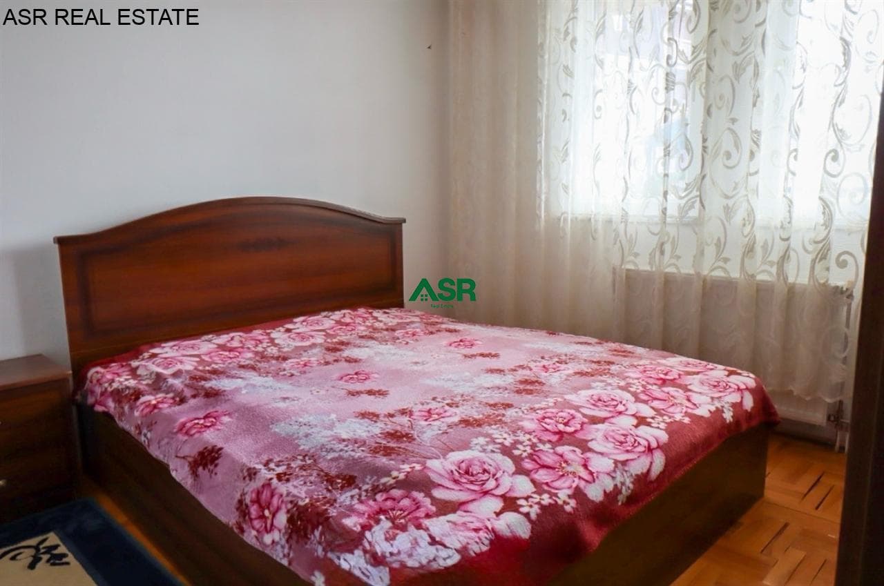 Banesë 80m2 me qira në qender 4
