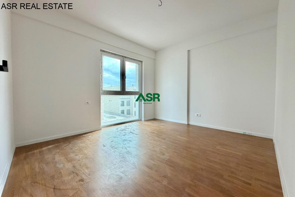Ofrohet per shitje banesa 128.6m2 ne projektin e njohur HAB13 ne Lagjen e Muhaxherve. 4
