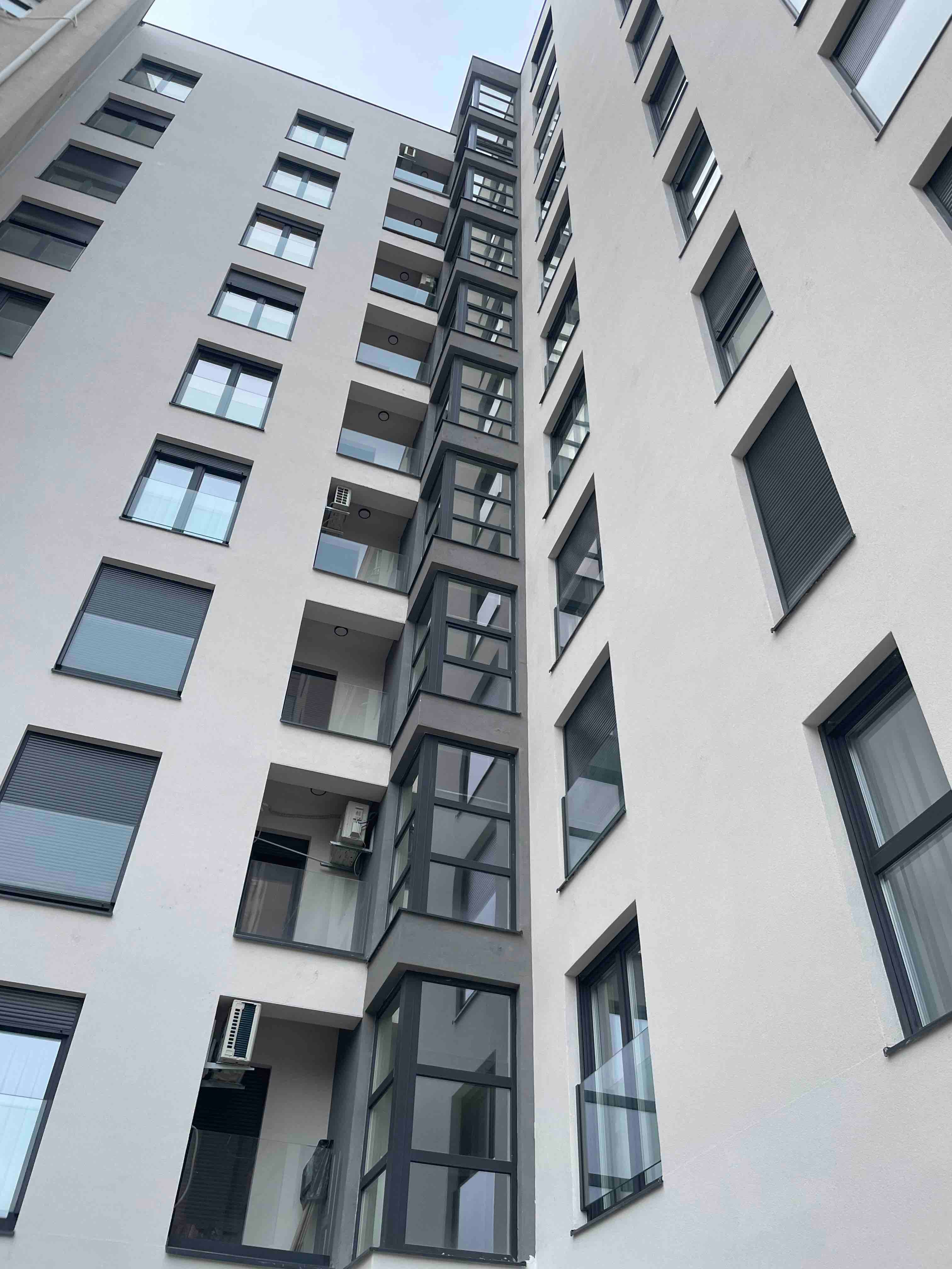 Ofrohet BANESA me QIRA në lagjen TOPHANE