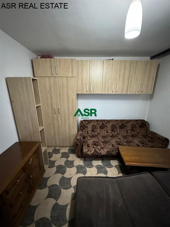 Banesë e tipit gasoniere me qira në Lagjen Qafa