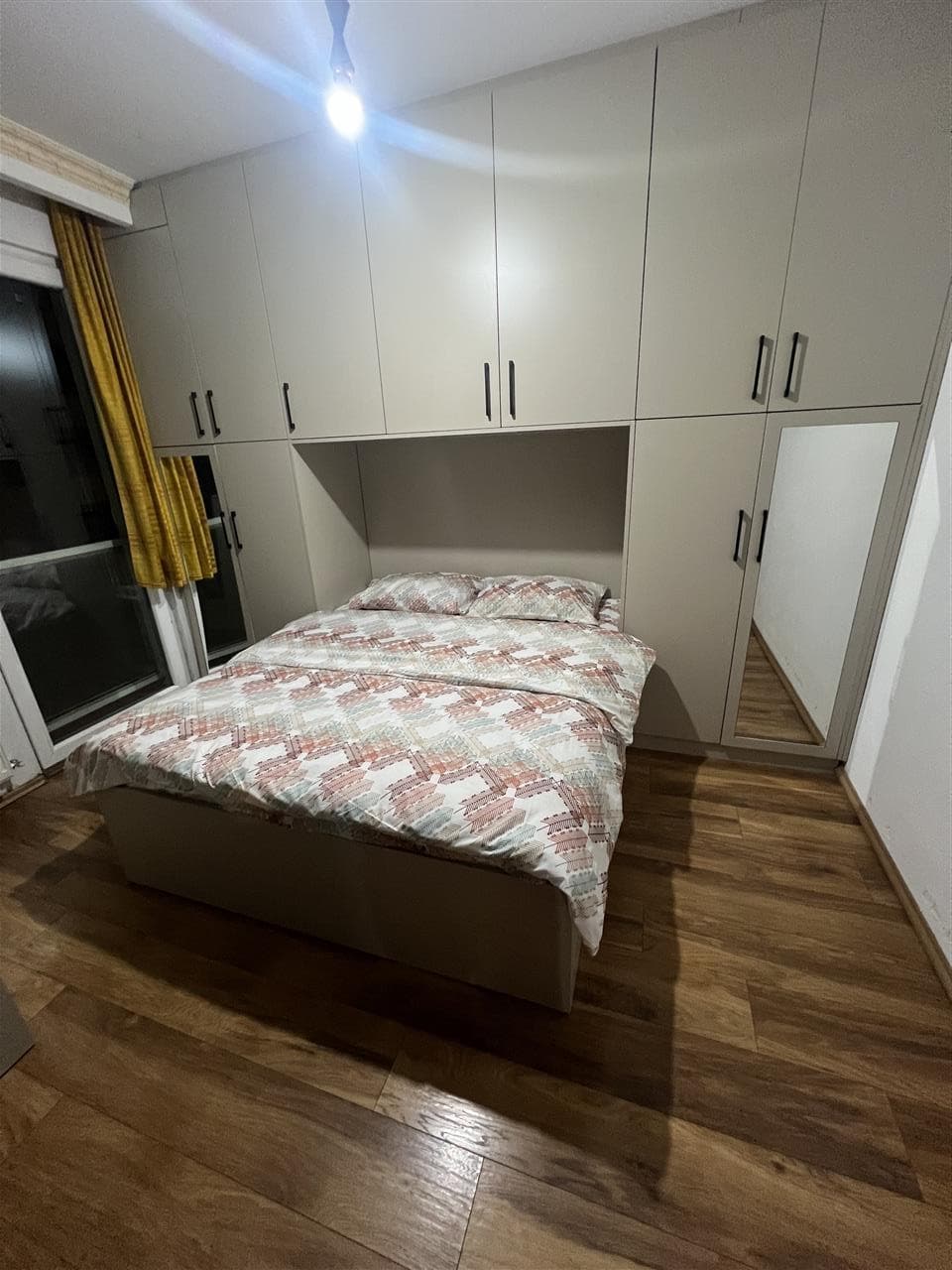Banesë 50m2 me qira në lagjen e muhaxhereve