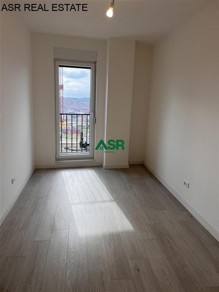 Banesë 104m2 me qira në lagjen Kodrina 3