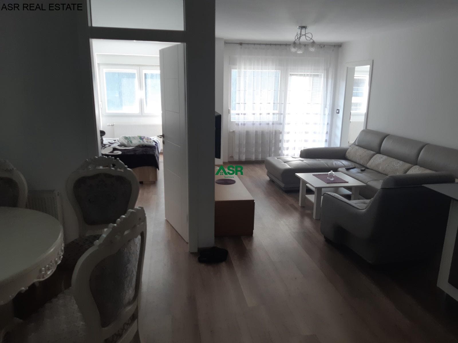 Banesë me qira në rr.B 4