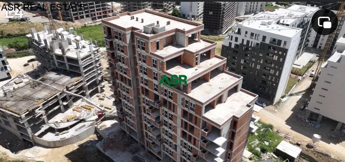 Ofrohet per #shitje banesa në kompleksin Garden Building investitor Pozhegu Brothers në Rrugën C.