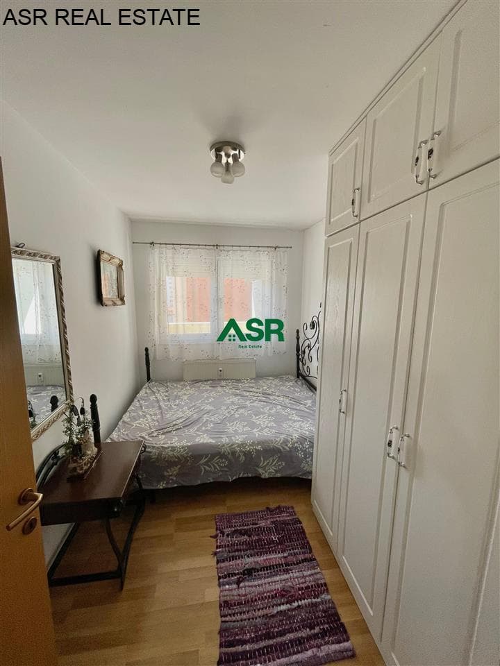 Banesë 90m2 me qira në rr.Muharrem Fejza, tek Loriano 4