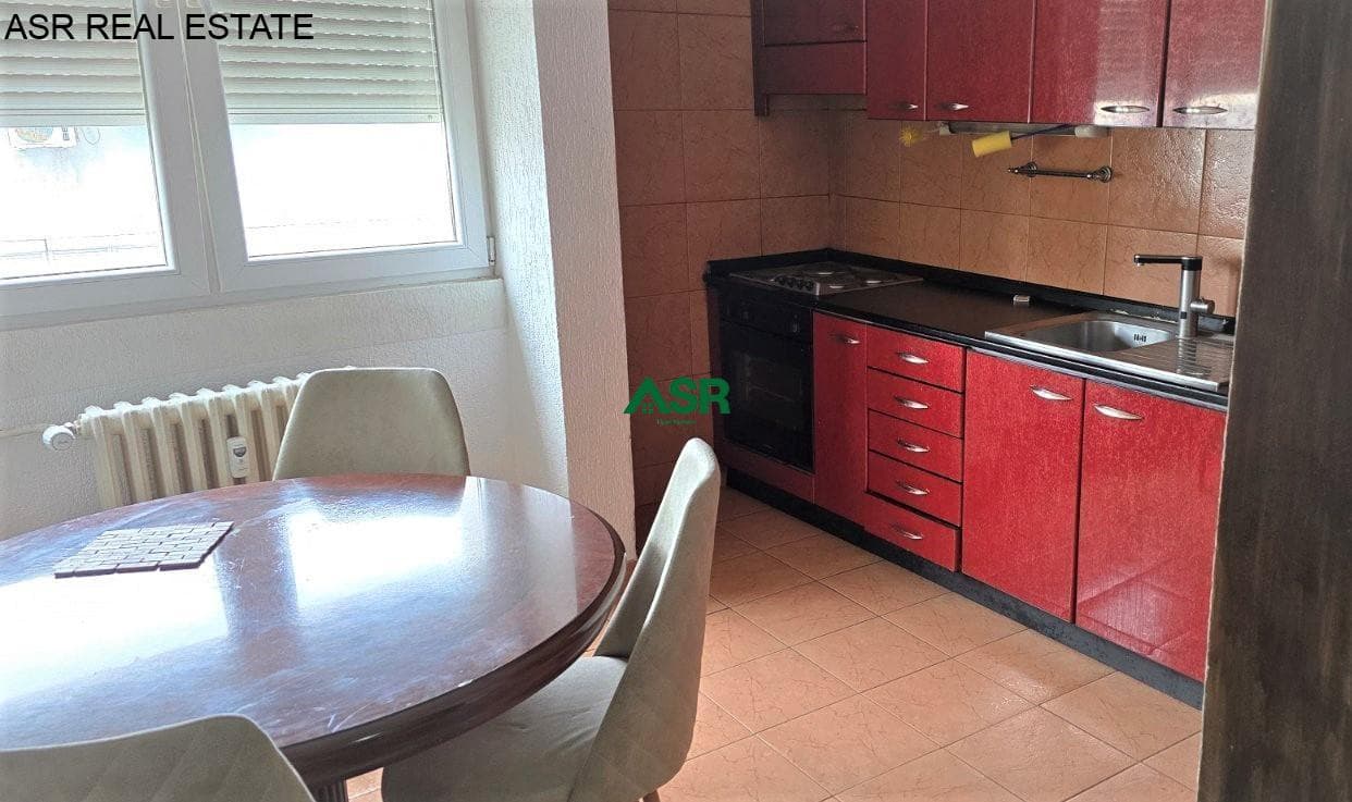Banesë 80m2 me qira në qendër të Prishtinës përballë hotel Grandit 3