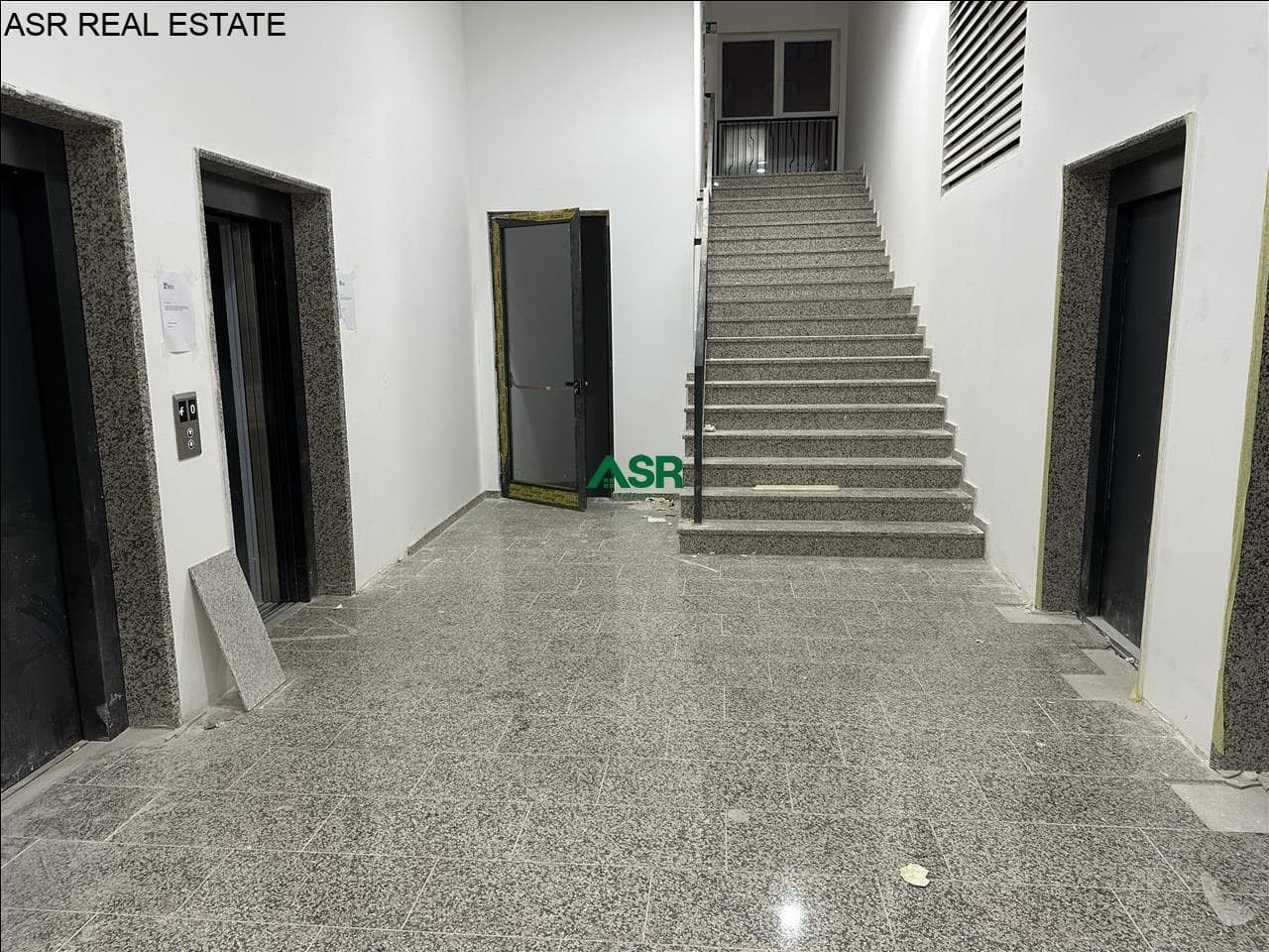 Banesë 90m2 me qira në Rr.C