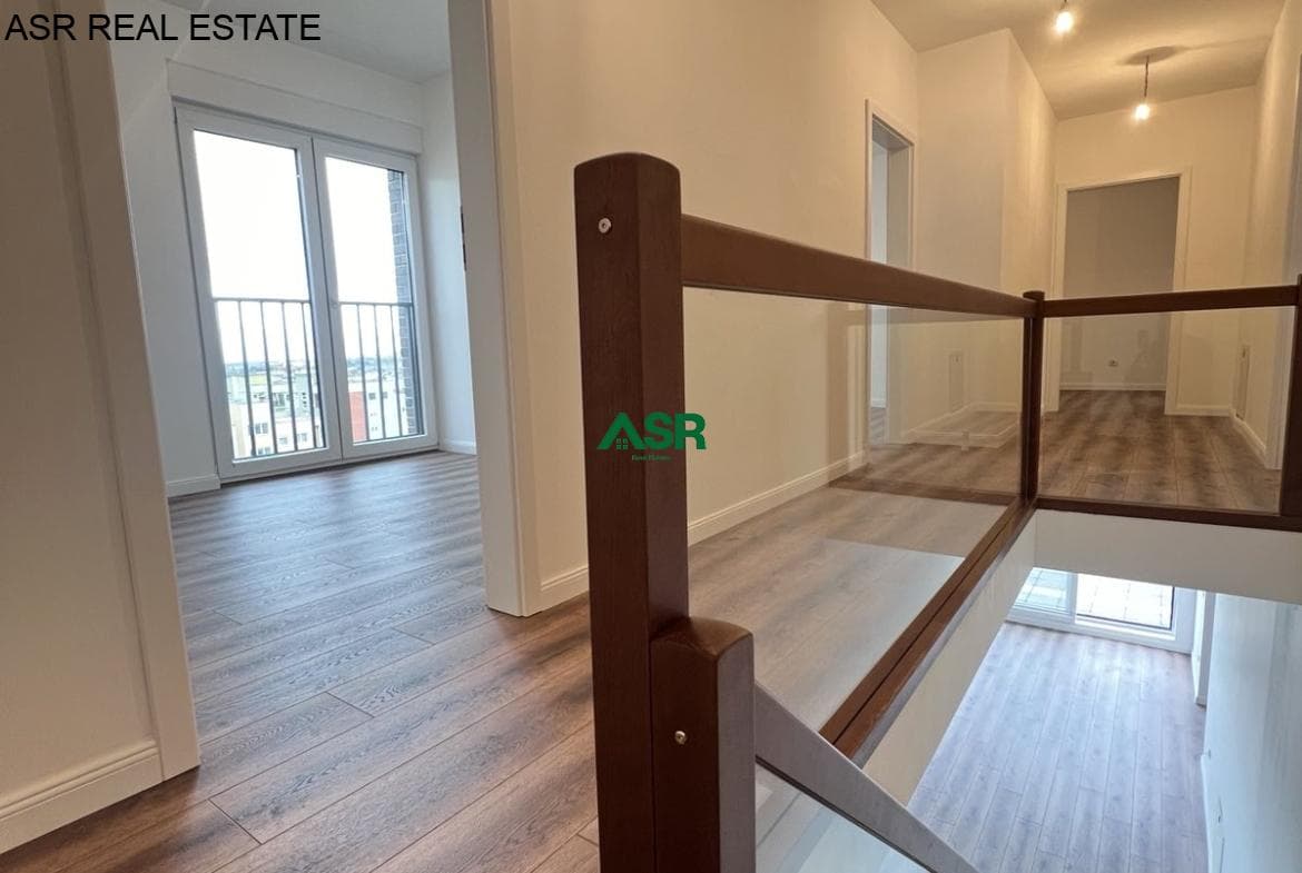Ofrohet Penthouse (Duplex) per #SHITJE ne lagjen Kalabria 2