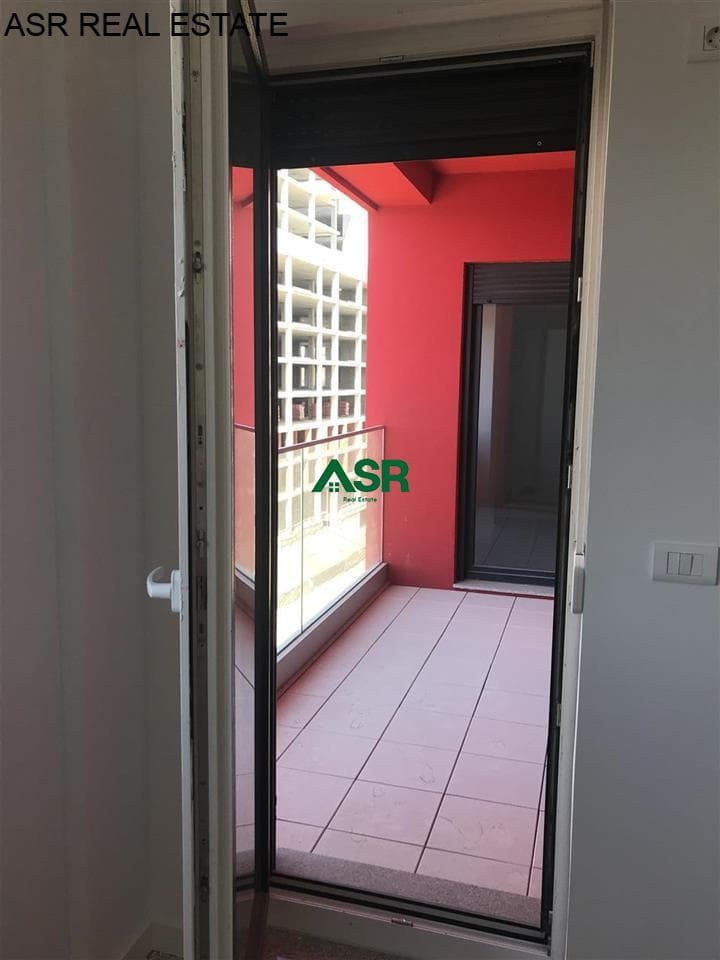 Lëshohet banesa me qera në lagjën e Spitalit
