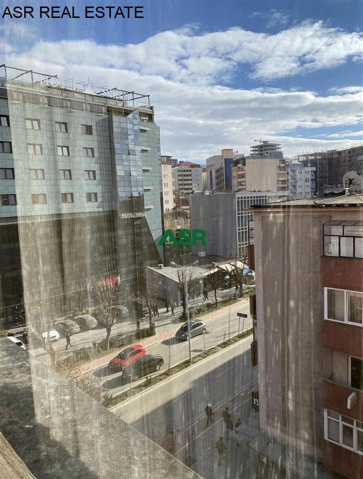 Lëshohet banesa me qira në lagjen qender 3
