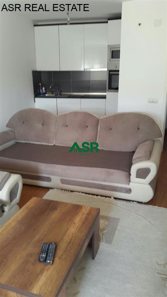Lëshohet banesa me qira në lagjen Tophane 2