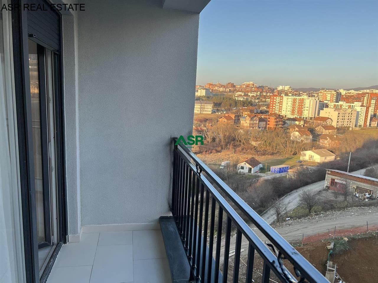 Lëshohet banesa me qira në lagjën e spitalit 3